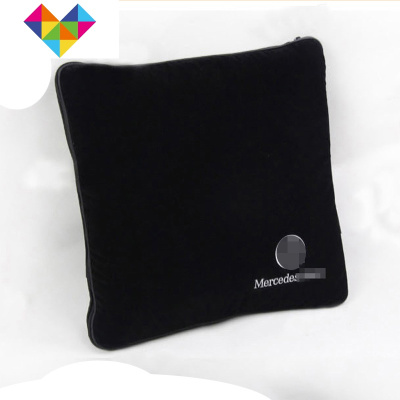 奔驰抱枕被汽车靠垫腰靠车载多功能保暖抱枕被子两用车用品空调被御蓝锦