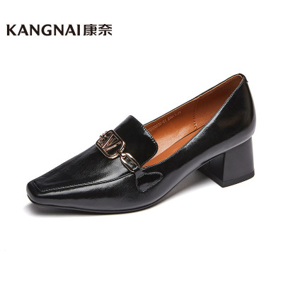 康奈女鞋春秋季女士新款牛皮深口单鞋时尚金属装饰方头套脚粗跟通勤女鞋15406030