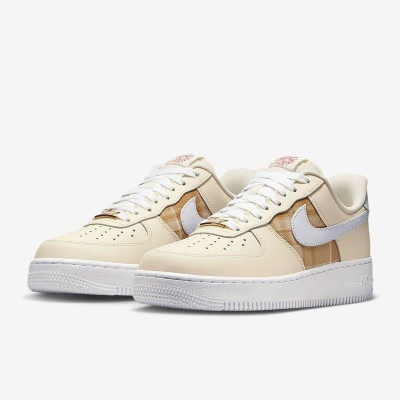 NIKE耐克休闲鞋AIR FORCE 1 07 LX低帮女鞋板鞋IH7352-001 C