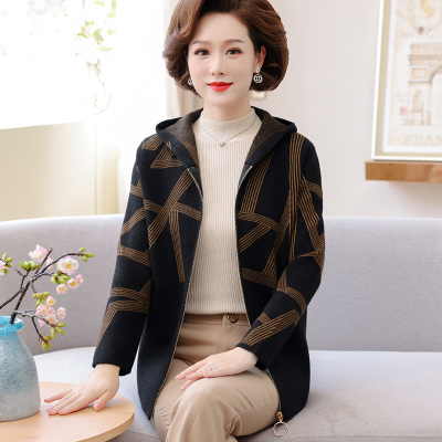 恋名媛妈妈装外套秋冬加厚毛衣连帽中年短款上衣中老年女装拉链针织开衫妈妈装