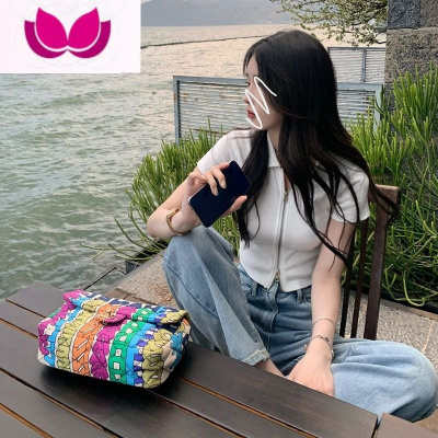 七斓Polo领正肩t恤拉链短袖女夏季2023年新款小众设计感甜辣短款上衣