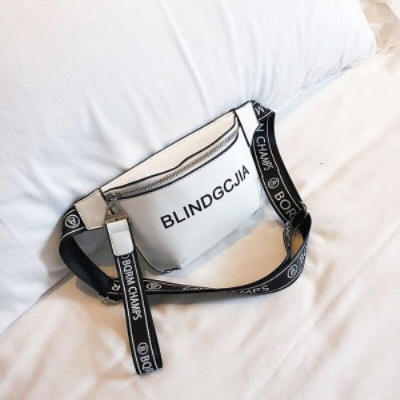 新款夏季腰包印花字母百搭运动旅行手机潮包个性宽肩带女胸包-定制