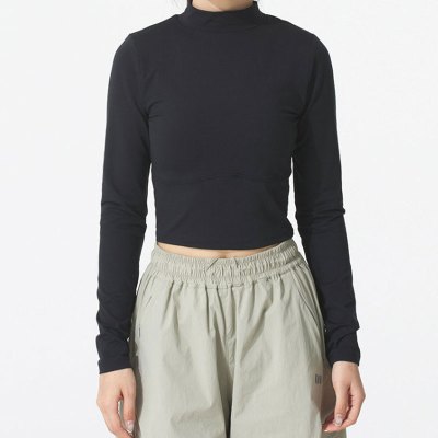 UA/安德玛女士新款简约修身立领时尚运动长袖T恤1380773-001 ZP