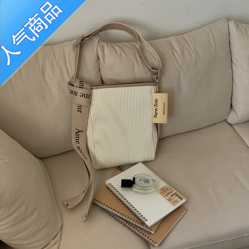 封后马来西亚creamcouch蛋糕包超纤维皮革托特包文件电脑大容量斜挎包