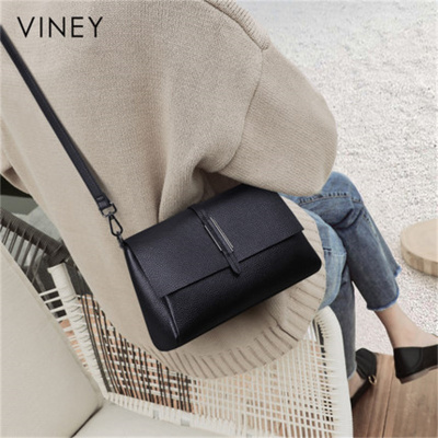 包包2020新款潮真皮女包时尚百搭单肩包大容量斜挎包女小ck腋下包