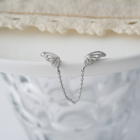 韩国进口银色蝴蝶翅膀链式双耳洞耳骨钉送女朋友老婆情人节七夕生日礼物