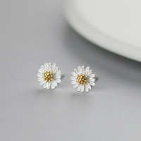 新款耳饰养耳洞女防过敏925耳环简约百搭气质个性纯银小雏菊耳钉送女朋友老婆情人节七夕生日礼物