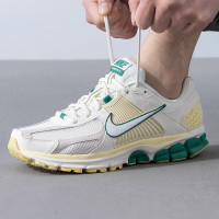 耐克(NIKE)男鞋新款运动鞋Air Zoom Vomero 5缓震耐磨透气跑步休闲鞋FN8361-100 ZP