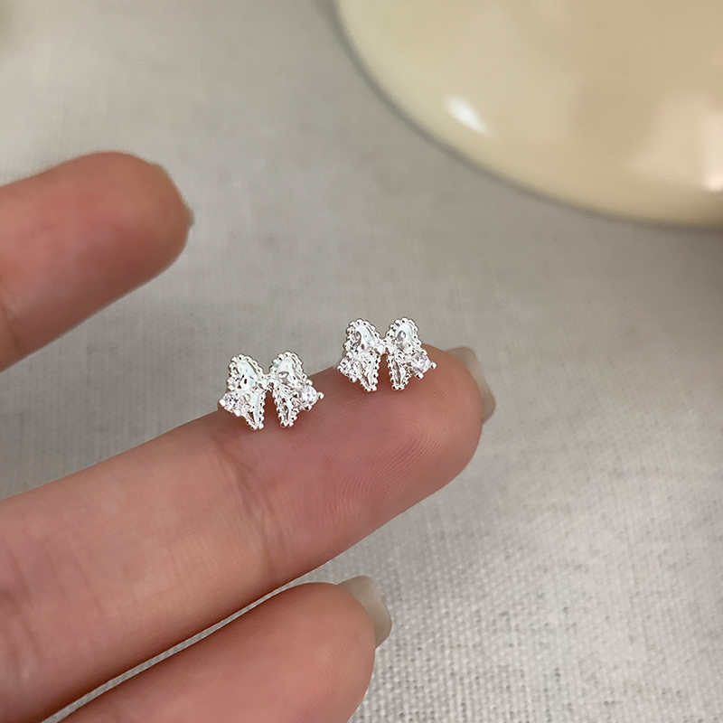 S925纯银公主蝴蝶结耳钉女可爱精致秀气耳环吸睛耳饰网红送女朋友老婆情人节七夕生日礼物