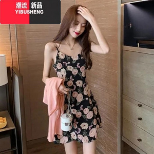 YIBUSHENG2024年季新款法式小碎花裙复古小个子修身吊带连衣裙女范显瘦