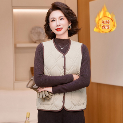 新款女装洋气妈妈装马甲外套女棉衣时尚无袖中老年短款护心马夹女
