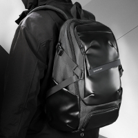 L&M 户外运动双肩包男士商务背包15.6英寸大容量实用休闲旅游旅行包电脑包女韩版中学生书包初中生高中生大学生时尚大气