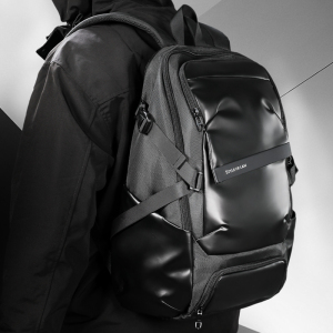 L&M 户外运动双肩包男士商务背包15.6英寸大容量实用休闲旅游旅行包电脑包女韩版中学生书包初中生高中生大学生时尚大气