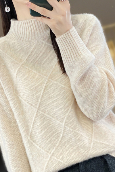 秋冬新款半高领菱形块纯色针织毛衣女装韩版宽松长袖加厚打底上衣