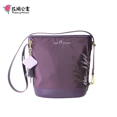 花间公主如梦2021春季新款水桶包单肩包女士手提尼龙布刺绣文艺女包包