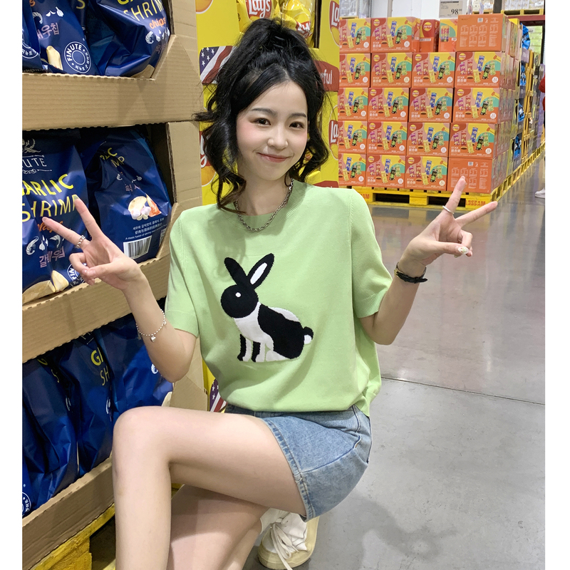 [1.5折价52元]唐狮绿色短袖T恤女夏季新款短款针织上衣设计感别致甜美小衫x