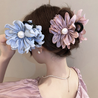 柔雾玫瑰花朵抓夹女高级感2025新后脑勺超仙鲨鱼夹子发夹春夏头饰送女朋友老婆情人节七夕生日礼物