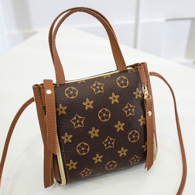 复古撞色印花手提包网红潮流新款老花字母单肩包手提斜挎女包