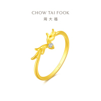 周大福 17916系列 “一鹿有你”22K金镶钻石戒指 NU2354七夕礼物