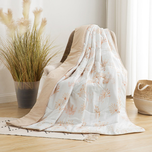 罗莱夏季单人纤维被150×200cm轻盈透气绗缝工艺