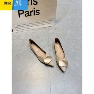 聚范法式尖头单鞋女2024春季新款软皮软底方扣浅口温柔平底仙女风瓢鞋