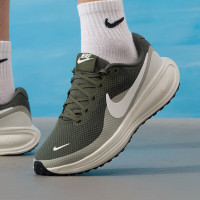 耐克(NIKE)男鞋新款运动鞋舒适透气健身训练跑步鞋时尚户外休闲鞋HJ9198-303 ZP