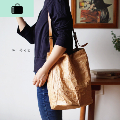 韩版复古文艺休闲防水做旧单肩皱褶牛皮纸杜邦纸斜挎水桶女士包NEW LAKE女士单肩包