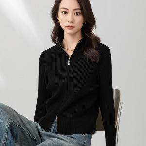 拉链开衫毛衣女春秋新款百搭杏色立领针织外套春装长袖上衣