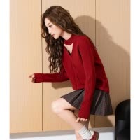 [2.5折价98元]唐狮新款秋冬毛衣女V领净色超好看小众设计感绞花红色毛线衫