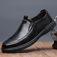 新款秋冬季皮鞋男头层牛皮软面休闲鞋中年软底套脚男鞋子真皮