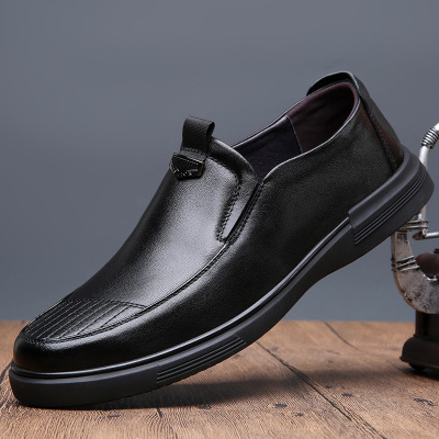 新款秋冬季皮鞋男头层牛皮软面休闲鞋中年软底套脚男鞋子真皮