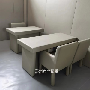 匡大谈话桌软包办公桌审讯桌1.4米KDT967 灰色