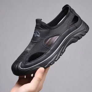 凉鞋男夏季网面鞋透气新款户外沙滩涉水鞋防滑休闲男士包头洞洞鞋