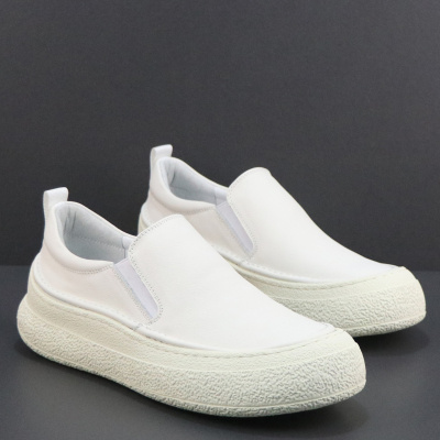 一脚蹬懒人男鞋2026新款春季真皮小白鞋厚底轻便简约百搭休闲板鞋