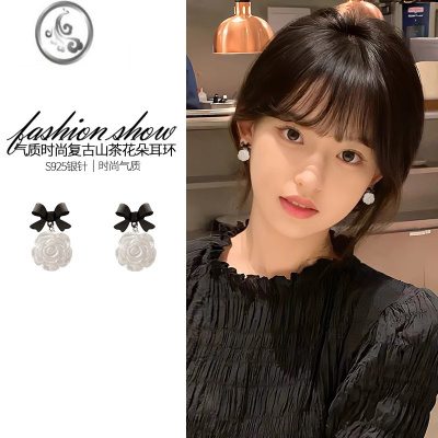 JiMi法式轻奢山茶花耳夹无耳洞女新款复古可爱甜美小众设计感高级耳饰