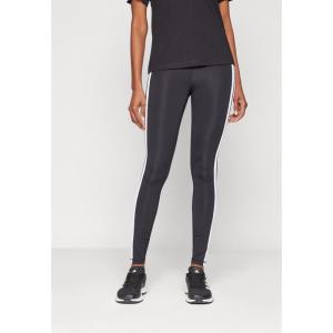 Adidas女士黑白条纹运动裤舒适弹力休闲健身打底裤