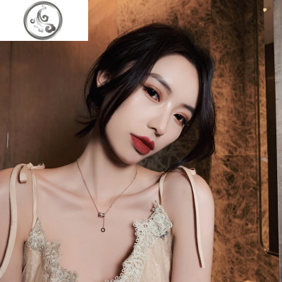新款抖音小蛮腰锁骨钛钢项链网红镶钻气质女简约百搭罗马数字吊坠 JiMi