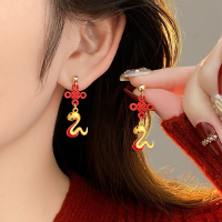 新中式春节喜庆耳环女耳饰2024新款高级感小众设计不对称耳钉送女朋友老婆情人节七夕生日礼物