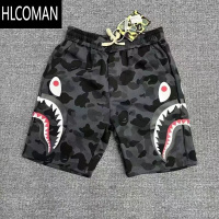 HLCOMAN夏季日系潮牌鲨鱼头短裤印花迷彩印花男女情侣宽松休闲五分裤