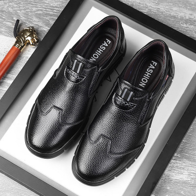 春季新款洞洞款爸爸鞋商务皮鞋男软底镂空轻便透气牛皮中老年凉鞋