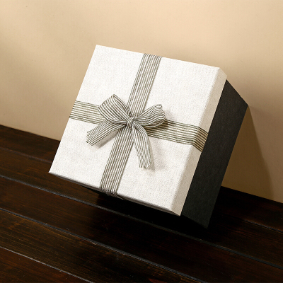 礼品盒超大伴手盒送女友送男友送老婆老公正方形盒包装盒生日感恩节礼盒