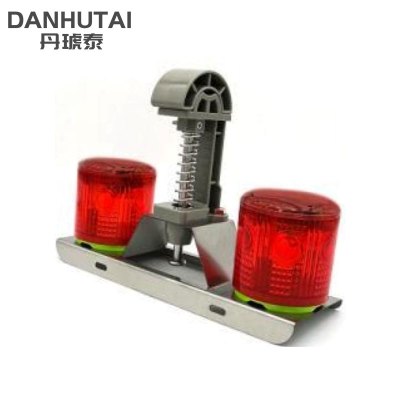 丹琥泰DHT-BZJSD10 5.2V 8W IP65 60次/分钟 LED 太阳能警示灯(计价单位:台) 红银色