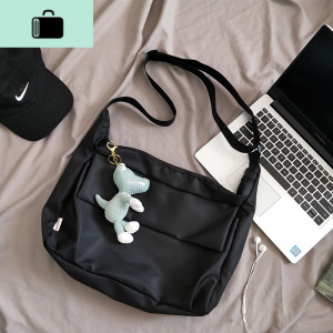 暗黑系机能斜挎包男女大小号学生书包纯色大容量单肩极简港风日系NEW LAKE女斜挎包