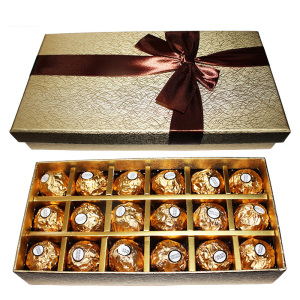 费列罗榛果威化巧克力18粒纸盒圣诞送礼盒装(配礼袋-可代写贺卡)