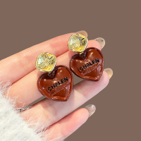 港风复古红色爱心耳环女轻奢高级感气质大气耳饰2024新款个性耳钉送女朋友老婆情人节七夕生日礼物