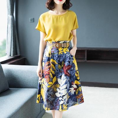 魅言魅语(MeiYanMeiYu)时尚套装裙女2021夏季新款洋气T恤印花半身裙气质两件套