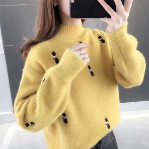 毛衣女半高领秋冬2023新款韩版绣花宽松内搭加厚针织打底衫