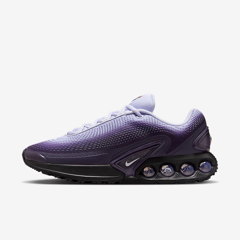 耐克(NIKE)女士跑鞋轻量缓震时尚潮流Air科技运动休闲鞋