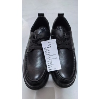 依莲纱嫚 皮鞋 35-44码 /双