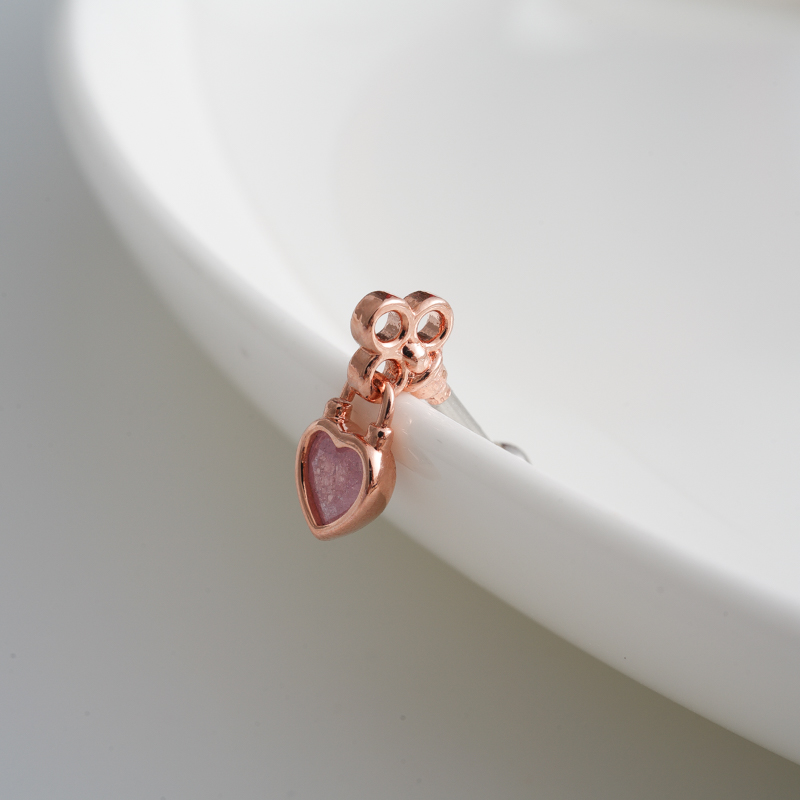 立体钥匙爱心锁粉钻甜美少女心形耳骨钉小耳朵钉韩国进口送女朋友老婆情人节七夕生日礼物